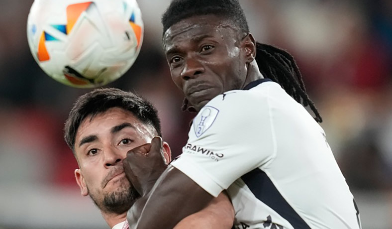 Ricardo Ade de LDU en partido de Copa Sudamericana