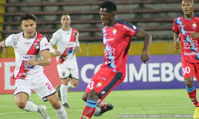 Accion del partido de El Nacional frente a Nacional de Potosi en la Libertadores