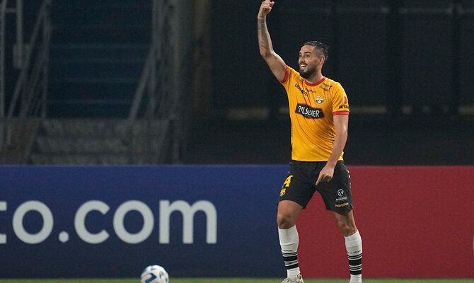 El delantero Francisco Fydriszewski celebra un gol de Barcelona