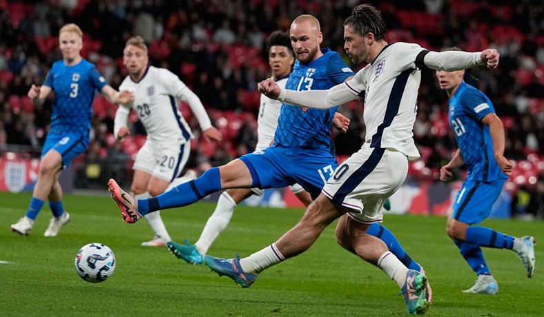 Jack Grealish de Inglaterra en juego contra Finlandia