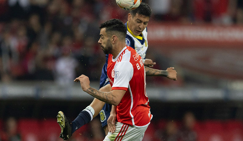 Bruno Henrique de Inter de Porto Alegre por Copa Sudamericana