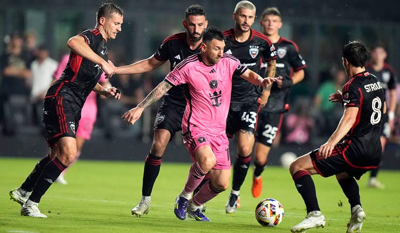 Lionel Messi de Inter Miami en partido contra DC United