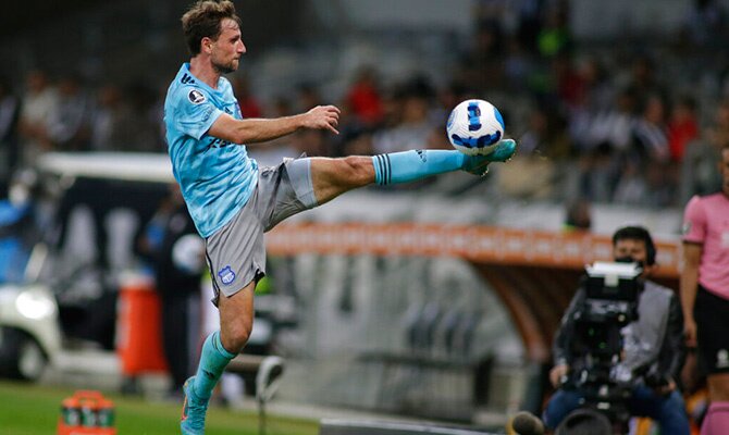 Bruno Pitton de Emelec en partido de la Copa Libertadores de America