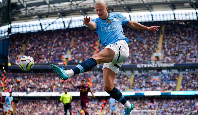 Erling Haaland en partido del City por la Premier