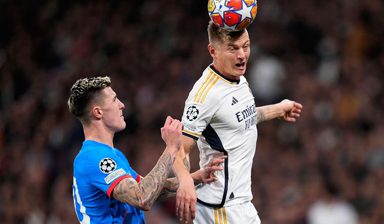 Toni Kroos en partido del Real Madrid frente al Leipzig