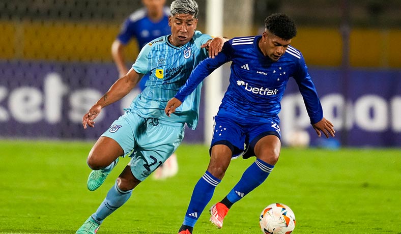 Luciano Nieto de Universidad Catolica en partido contra Cruzeiro