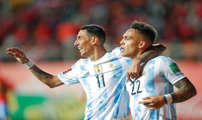 Di María y Lautaro, en plena forma para el Argentina vs Colombia. Apuesta con nuestros picks.