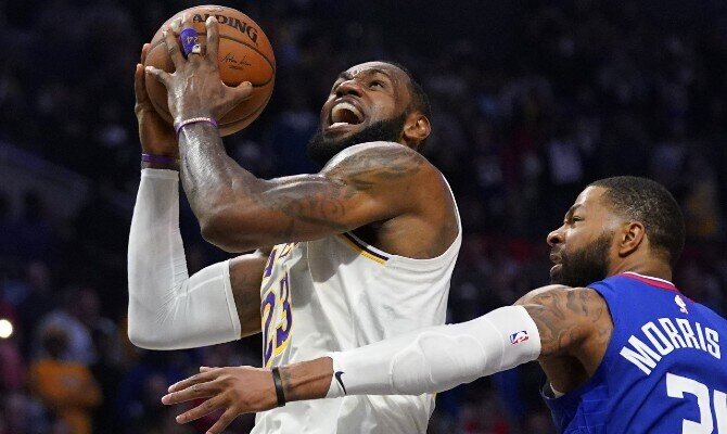 Los Angeles Lakers y Clippers son favoritos en la NBA