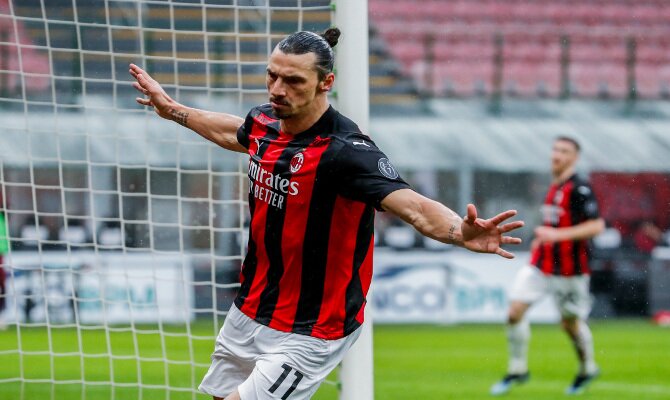 Ibrahimovic busca volver a celebrar goles en el Derbi de Milán vs Inter, con el liderato en juego