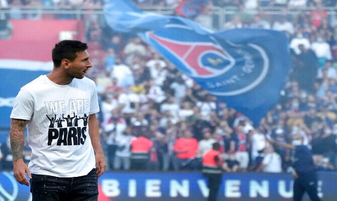 El argentino Lionel Messi en su presentación ante su nueva afición. Cuotas Stade Reims vs PSG.