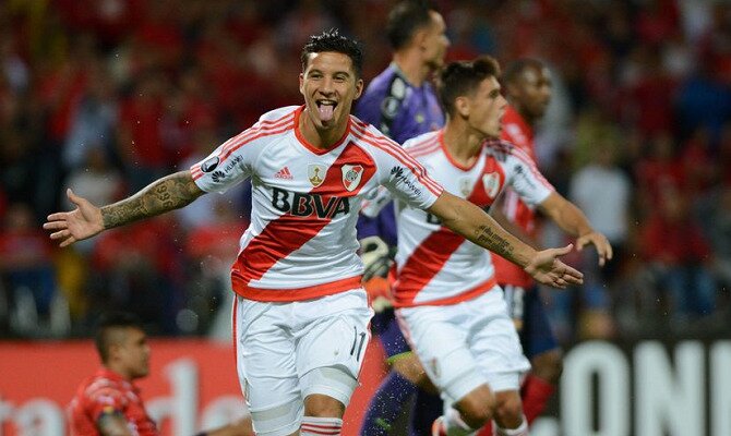 Conoce los pronósticos y las cuotas para apostar en el River Plate vs CS Emelec.